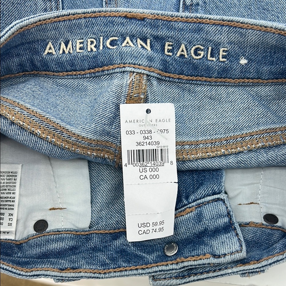 American Eagle Blue Jean Mom Shorts with Vintage Distressing - Picture 4 of 4
